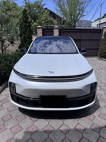byd pro: Lixiang L7: 2023 г., 1.5 л, Автомат, Гибрид, Кроссовер — 1
