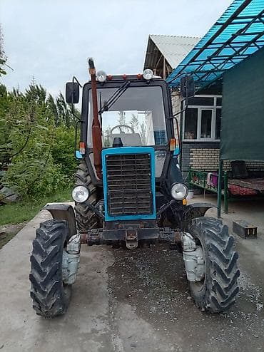 кабина мото: Трактор с кабиной Описание: - Полноценная кабина с панелью приборов — 6