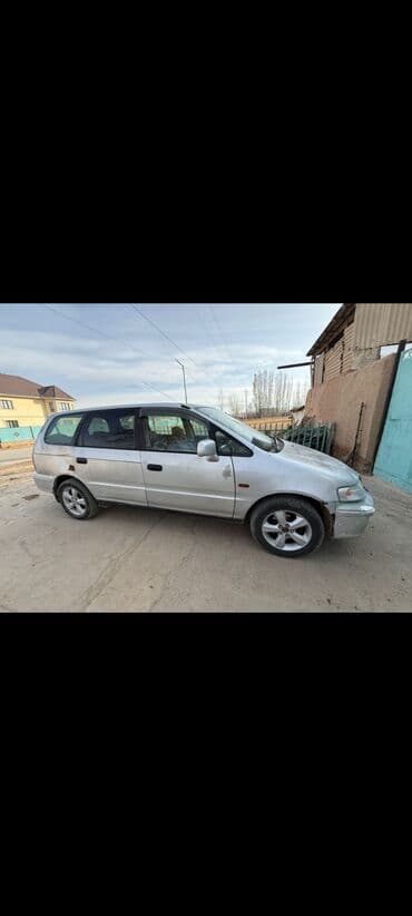 Паркет: Honda Shuttle: 1997 г., 2.2 л, Автомат, Бензин, Универсал — 4