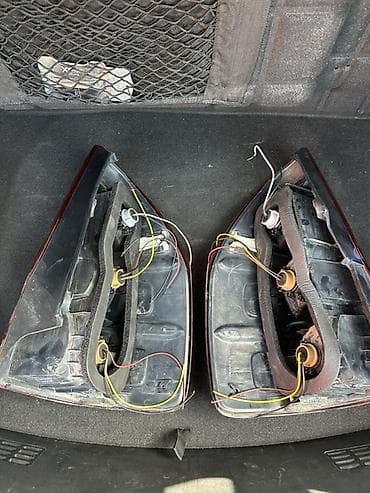 зад: Комплект стоп-сигналов Lexus 2005 г., Б/у, Оригинал — 2