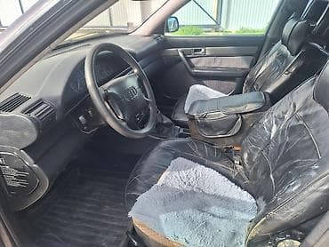 Audi: Audi A6: 1995 г., 2 л, Механика, Бензин, Седан — 5