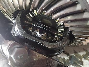 монтеро: Задний редуктор Isuzu Б/у, Оригинал — 3