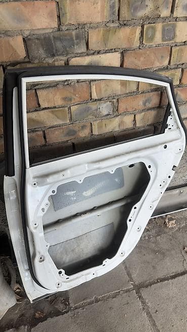s 3: Дверь Задняя правая Hyundai, Б/у, Оригинал — 4