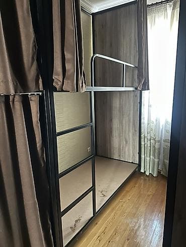 Двухъярусная капсульная кровать с шторками для приватности. - Каркас