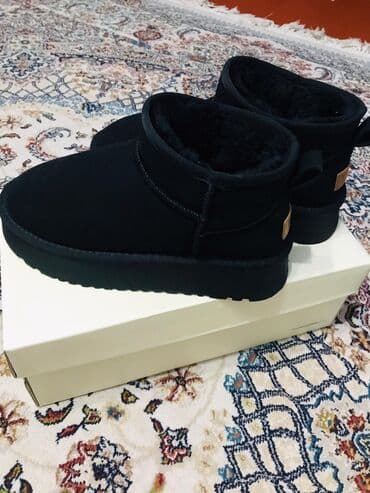 Женская обувь: Брала за 2000. договоримся. Совсем новые!!! 2 раза надевала и все🥲 — 3