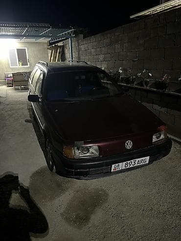 Volkswagen Passat: 1991 г., 1.8 л, Механика, Бензин, Универсал — 1