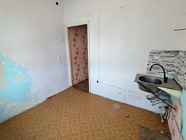 студия дом: 1 комната, 35 м², Индивидуалка, 2 этаж, Требуется ремонт — 7