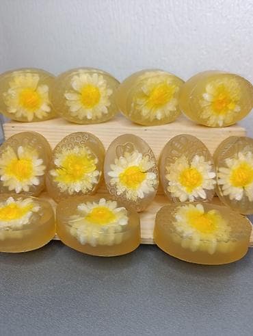 продаю паралон: Ручное мыло из прозрачной мыльной основы с декоративными вставками и — 2