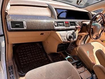 нужна: Honda Elysion: 2003 г., 3 л, Автомат, Газ, Минивэн — 7