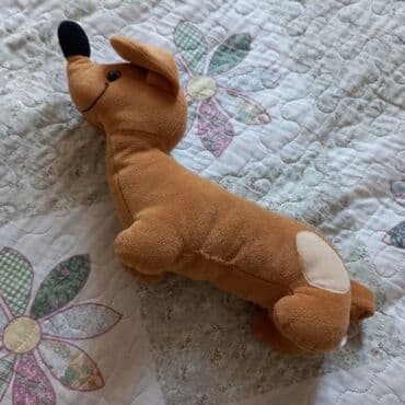 Продаю детскую игрушку такса б/у