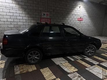 решетка для: Volkswagen Passat: 1994 г., Седан — 8