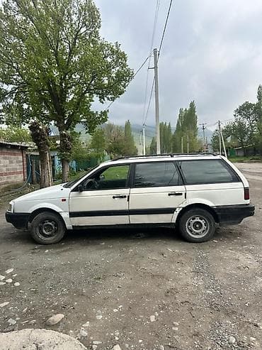авто подголовник: Volkswagen Passat: 1993 г., 1.8 л, Универсал — 2