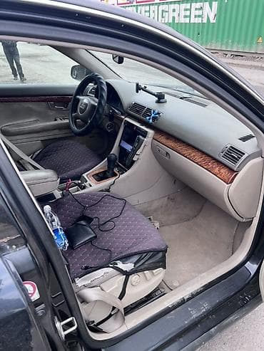 toyota auris 2008: Audi A4: 2000 г., 2 л, Механика, Бензин, Седан — 4