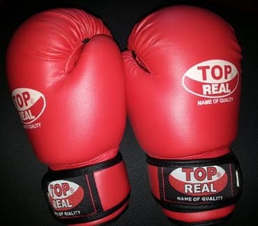 футбольные бутсы predator: Кожаные перчатки детские, на 5-11 лет, хорошее состояние — 1