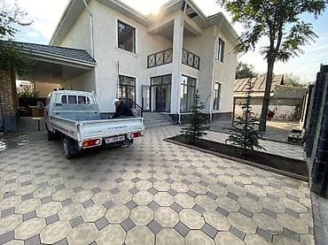 Продается 2-этажный дом Район Юг-2, центр Площадь дома: 250 м²