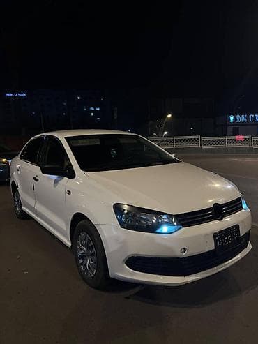 Volkswagen: Volkswagen Polo: 2012 г., 1.6 л, Механика, Бензин, Седан — 2
