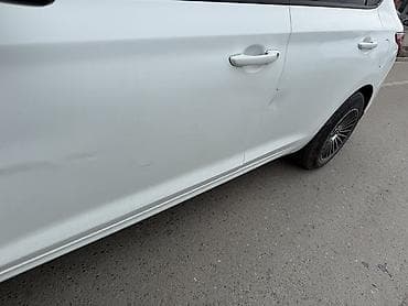 kia ceed: Hyundai Solaris: 2018 г., 1.6 л, Ручные, Седан — 3