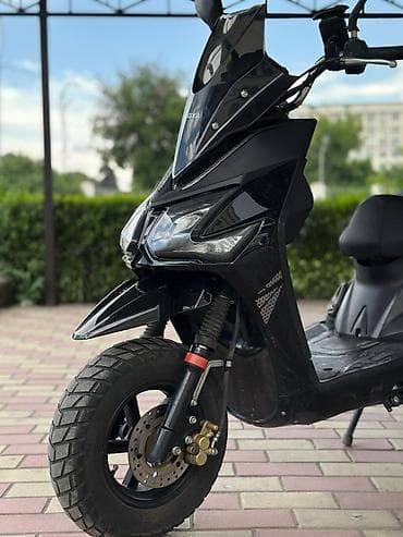 byd son: Тип скутера 175 куб. см, Бензин — 2