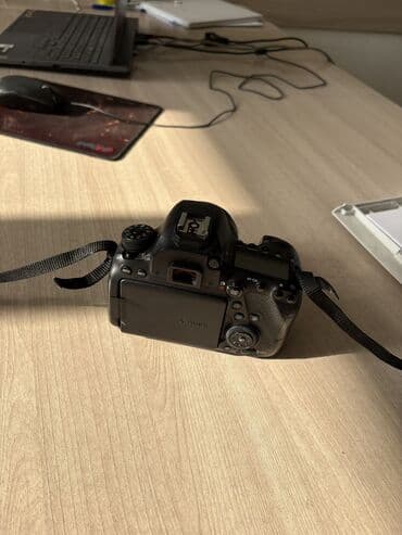 арт фото: Фотоаппарат Canon EOS 6D Mark II с объективом Canon EF 50mm f/1.4 USM — 4