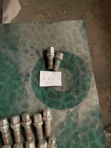 табуретка запаска: Колесные болты М12 и М14 на Мерседес: М12 5см - 250с/шт (10шт) М12 — 9