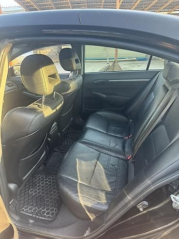 Honda Civic: 2008 г., 1.8 л, Автомат, Бензин, Седан — 4