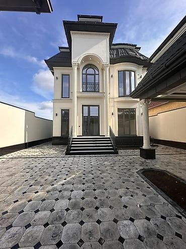🏡 Дом 300 м² в Арча-Бешик Просторный современный дом с необычной