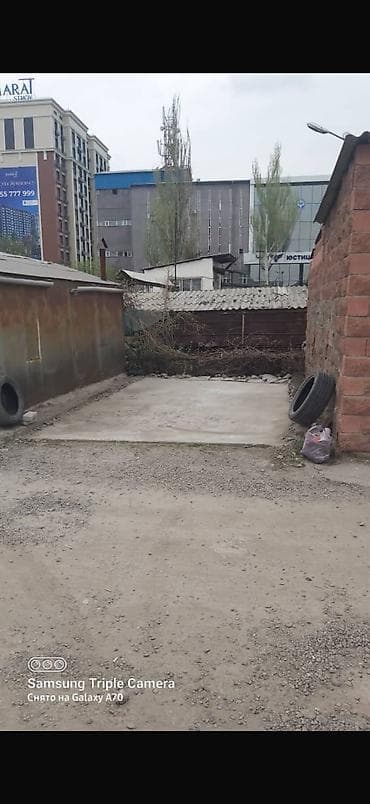 продам гараж: Место для автомобиля, площадью 21,7м. Длина - 6,2 м. Ширина - 3,5м — 3