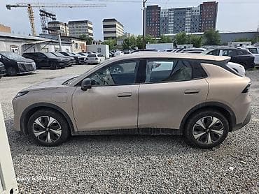 changan deepal s07: Changan Qiyuan Q05: 2025 г., Электромобиль, Кроссовер — 5