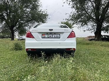 электромобиль айон: Geely Emgrand EV: 2017 г., Автомат, Электромобиль, Седан — 5