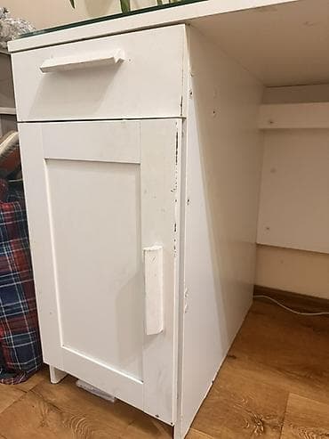 письменный столь: Компьютерный стол, Б/у, С полками — 5