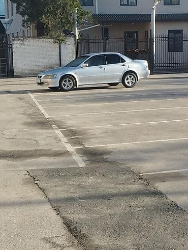 Honda Accord: 2000 г., 1.8 л, Автомат, Газ, Седан — 2