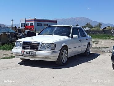 Mercedes-Benz W124: 1993 г., Механика, Седан — 1