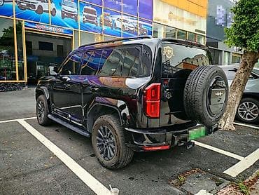 byd e9: Land Rover : 2023 г., 1.5 л, Автомат, Гибрид, Внедорожник — 4