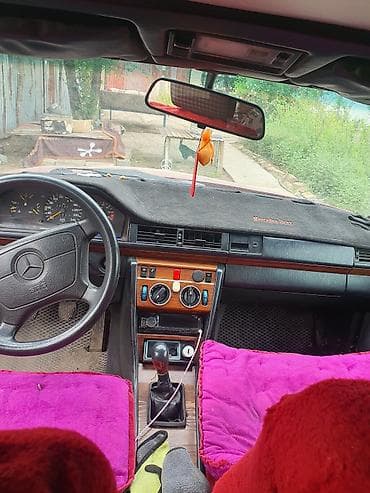 mers 212: Mercedes-Benz E-Class: 1994 г., 2.2 л, Механика, Бензин, Седан — 4