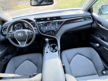 купить тойоту альфард в рассрочку в бишкеке: Toyota Camry: 2020 г., 2.5 л, Автомат, Гибрид, Седан — 8