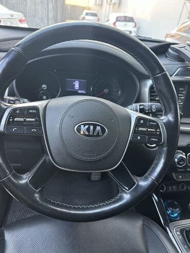 поло седан: Kia Sorento: 2018 г., 2 л, Автомат, Дизель, Кроссовер — 7