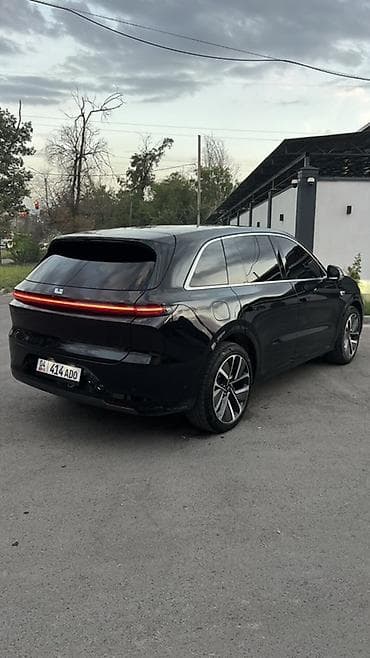 byd leopard 5: Lixiang L6: 2025 г., 1.5 л, Автомат, Электромобиль, Кроссовер — 4