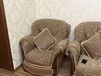 Бурчу бар дивандар: Бурчу бар диван, Жастыктар менен — 3