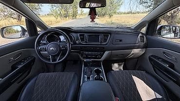 Kia Carnival: 2018 г., 2.2 л, Автомат, Дизель, Вэн/Минивэн — 9