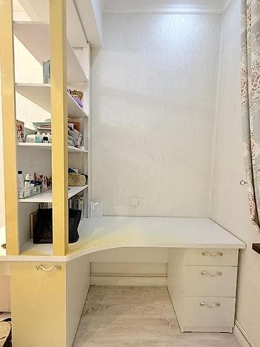 детский туалетный столик: Туалетный столик, С зеркалом, цвет - Белый, ЛДСП — 2