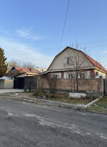 продаю дом город кемин: Дом, 90 м², 5 комнат, Собственник — 1