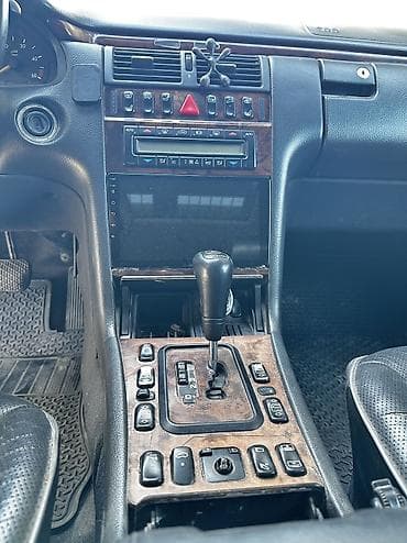 Mercedes-Benz E-Class: 2001 г., 3.2 л, Автомат, Дизель, Седан — 5