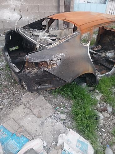 Автозапчасти: - Двигатель: блок цилиндров, ГБЦ с распредвалами, клапанный механизм — 4