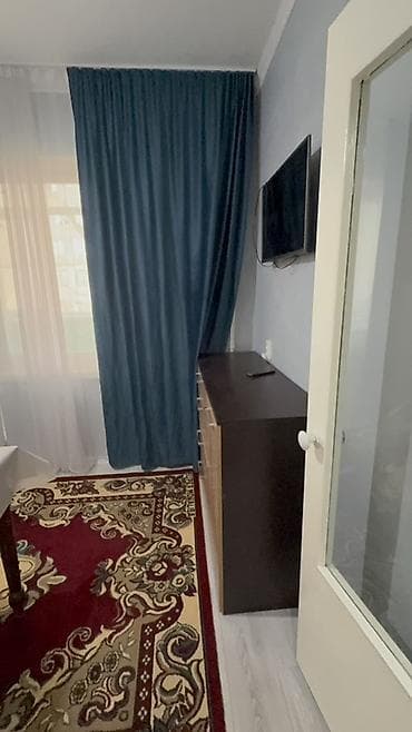 Батирлерди ижарага берүү: 1 бөлмө, 49 м², 106-серия, 3 кабат, Евроремонт — 5