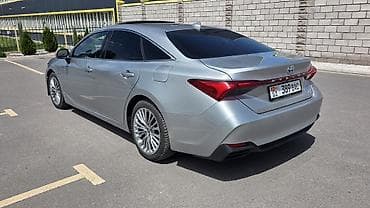 corolla s: Toyota Avalon: 2021 г., 2.5 л, Гибрид, Седан — 5