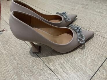 Почти новая отдам за 1000 купила за 2500с