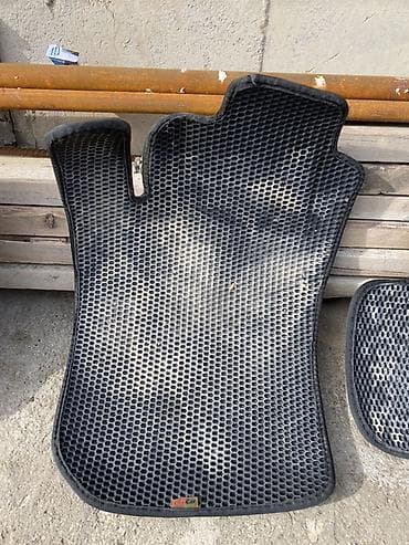 bmw 2 5: Плоские Eva Полики Для салона Toyota, цвет - Черный, Б/у — 2