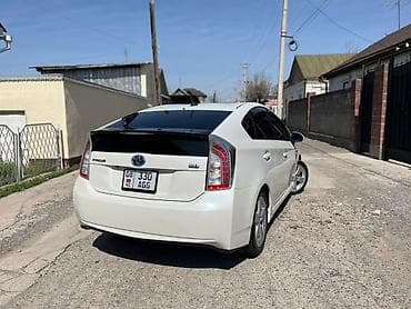 jetta 2: Toyota Prius: 2015 г., Гибрид, Хэтчбэк — 2