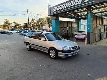 Унаа: Toyota Avensis: 2001 г., 2 л, Кол менен иштөөчү, Дизель, Универсал — 2