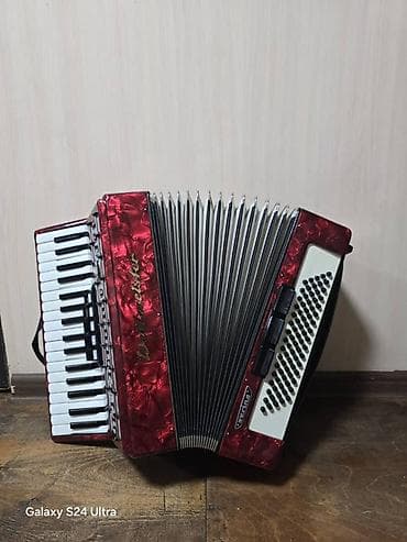Продается Аккордеон Weltmeister (клавишно-кнопочный)Серино, состояние